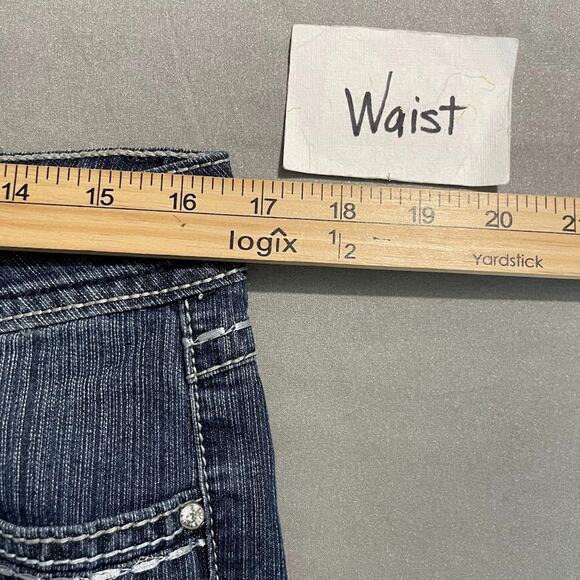 Royalty YMI Size 10 Blue Jean Denim Capris Bling Button Flap Pockets Y2K - Picture 11 of 15